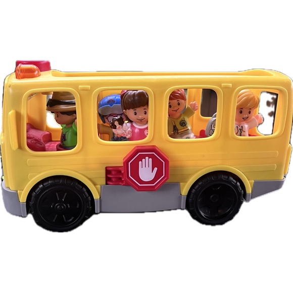 Fisher Price Little People School Bus Toy with lights and sounds 5 figures - Picture 1 of 11